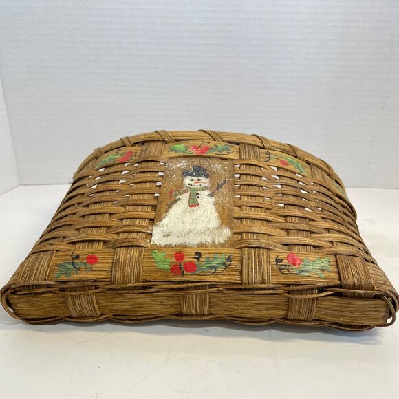 Vintage Wicker Basket With Hand-Painted Snowman & Holly Design - Picture 7 of 12